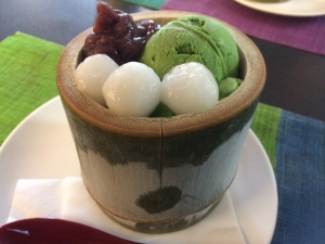 極上の和の香り！宇治本店限定の抹茶ゼリイとまるとパフェ