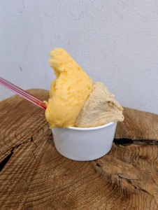 ジェラテリア フルーツ ラボラトリー ローストピスタチオ、ジャンドゥーヤ 柿、ほうじ茶