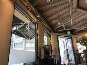 食べるカフェラテ！？エスプレッソがブレンドされた大人の「ローストコーヒーソフトクリーム」！