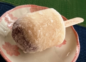 シロフジ『アイスまんじゅう』