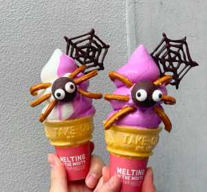 もうすぐハロウィン！期間限定のスパイダーソフトでハロウィン気分を味わおう♩